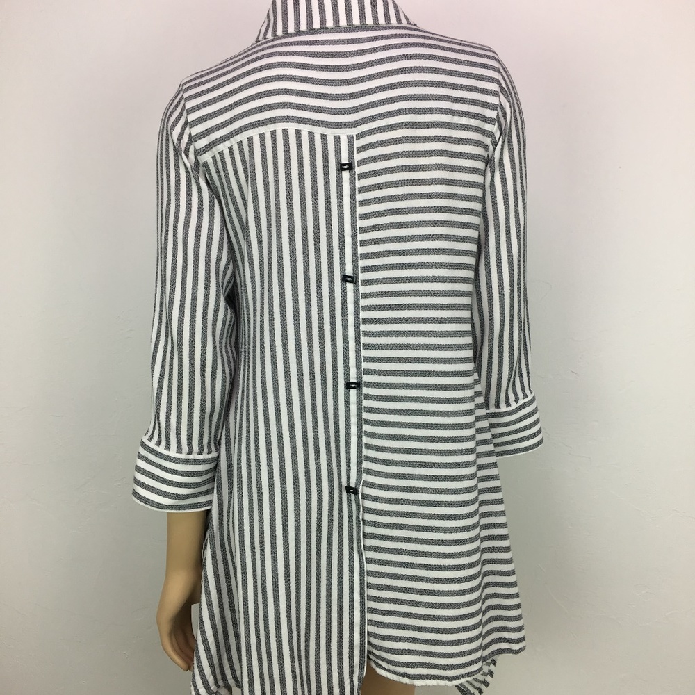 Soft Surroundings Standout Shirt Size Small - Picture 3 of 8